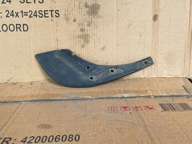 bontott MAZDA CX-7 Bal első Sárvédő Gumi