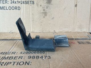 bontott MAZDA CX-7 Bal első Sárvédő Gumi