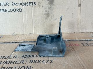 bontott MAZDA CX-7 Bal első Sárvédő Gumi