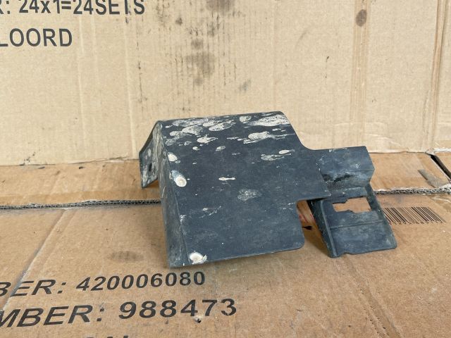 bontott MAZDA CX-7 Bal első Sárvédő Gumi