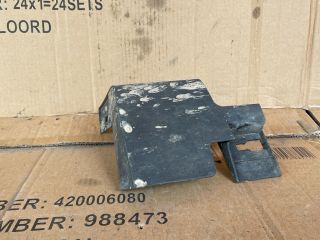 bontott MAZDA CX-7 Bal első Sárvédő Gumi