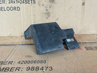 bontott MAZDA CX-7 Bal első Sárvédő Gumi