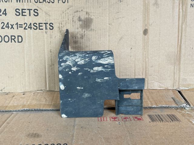 bontott MAZDA CX-7 Bal első Sárvédő Gumi