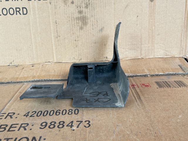 bontott MAZDA CX-7 Bal első Sárvédő Gumi