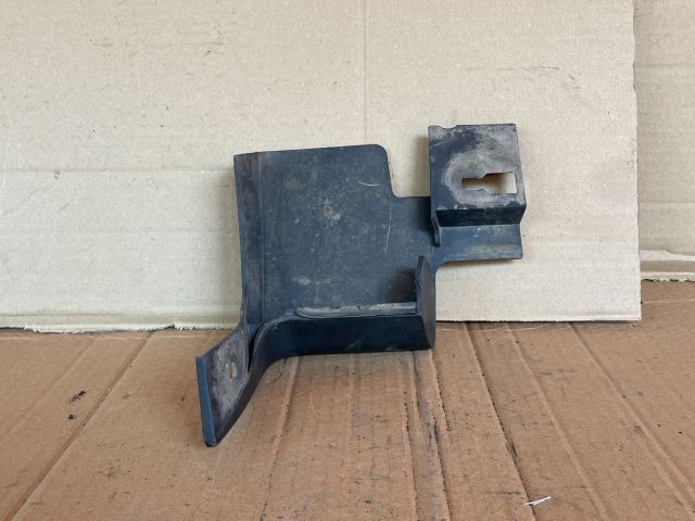 bontott MAZDA CX-7 Bal első Sárvédő Gumi