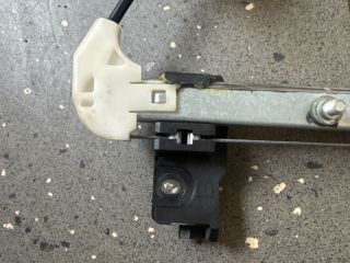 bontott MAZDA CX-7 Bal hátsó Ablakemelő Szerkezet (Elektromos)