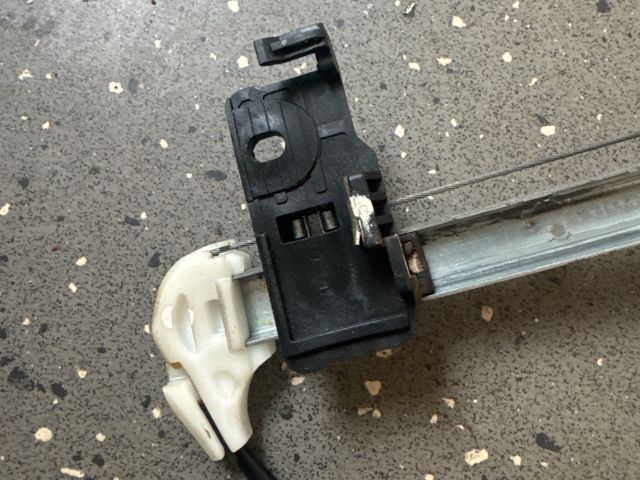 bontott MAZDA CX-7 Bal hátsó Ablakemelő Szerkezet (Elektromos)