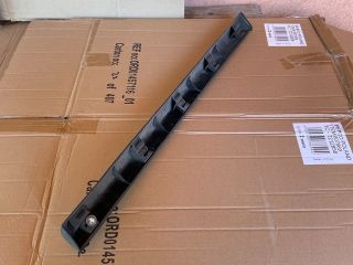 bontott MAZDA CX-7 Bal hátsó Ajtó Díszléc