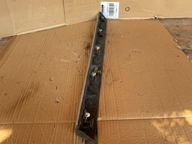 bontott MAZDA CX-7 Bal hátsó Ajtó Díszléc