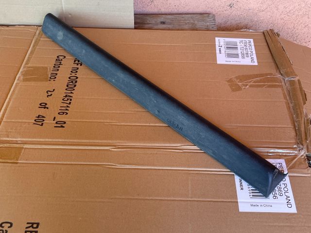 bontott MAZDA CX-7 Bal hátsó Ajtó Díszléc