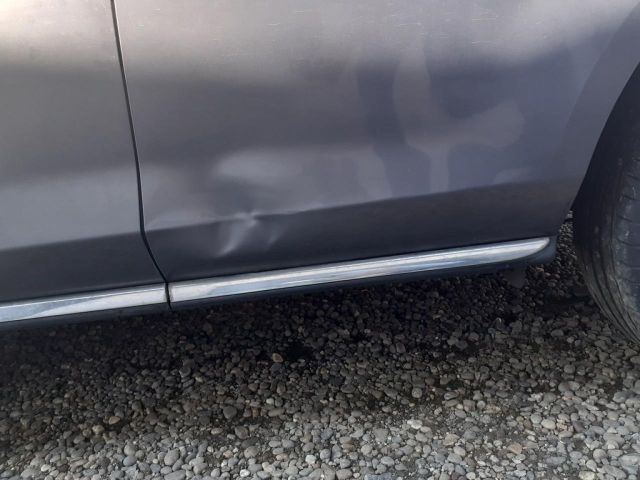 bontott MAZDA CX-7 Bal hátsó Ajtó (Üres lemez)