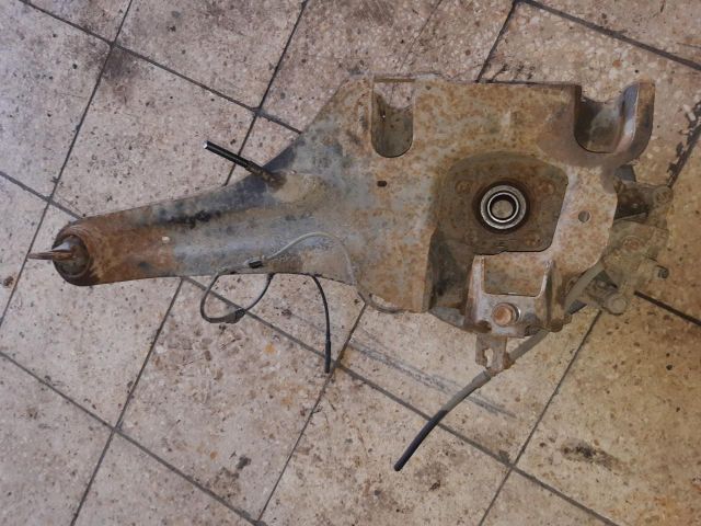 bontott MAZDA CX-7 Bal hátsó Csonkállvány Kerékaggyal