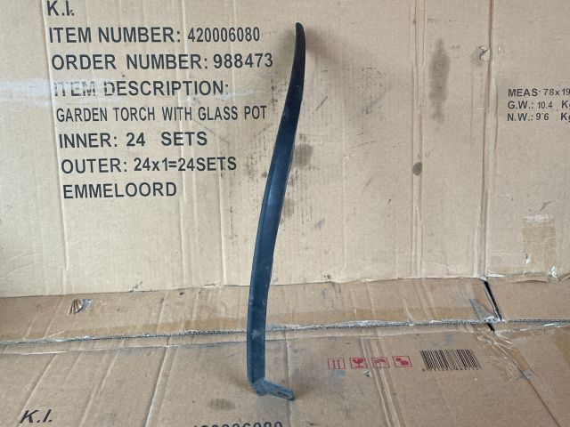 bontott MAZDA CX-7 Bal hátsó Sárvédő Gumi