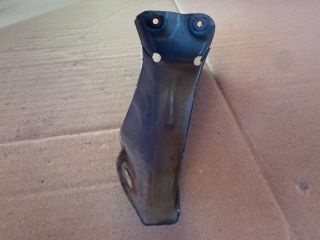 bontott MAZDA CX-7 Bal Sárvédő Oldaltartó