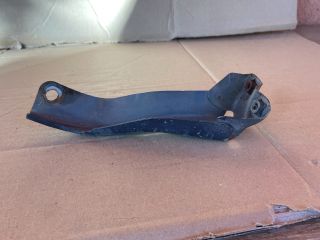 bontott MAZDA CX-7 Bal Sárvédő Oldaltartó