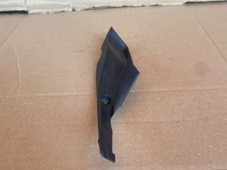 bontott MAZDA CX-7 Bal Szélvédő Alatti Vízelvezető Műanyag