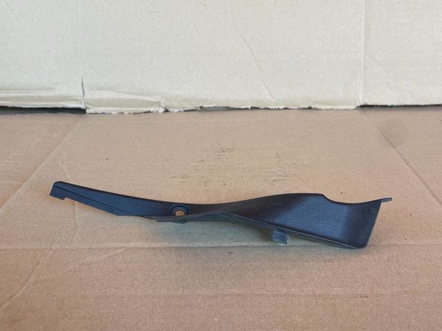 bontott MAZDA CX-7 Bal Szélvédő Alatti Vízelvezető Műanyag