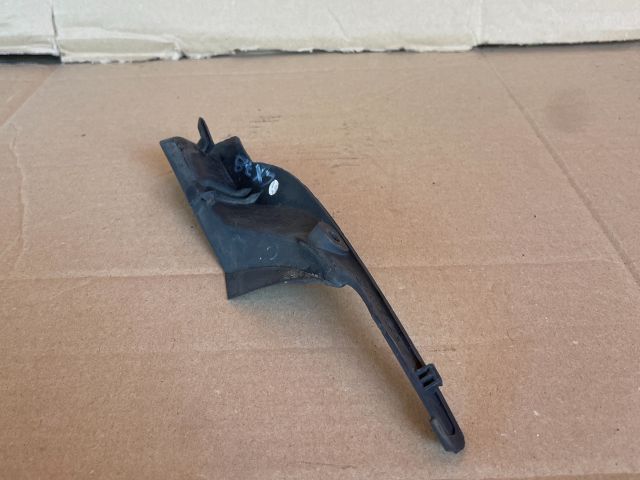 bontott MAZDA CX-7 Bal Szélvédő Alatti Vízelvezető Műanyag