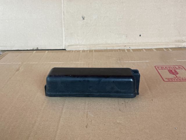 bontott MAZDA CX-7 Biztosítéktábla Fedél