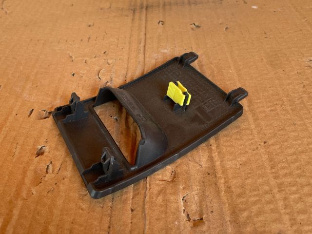 bontott MAZDA CX-7 Biztosítéktábla Fedél