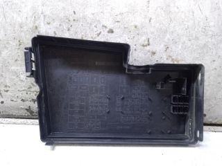 bontott MAZDA CX-7 Biztosítéktábla Fedél