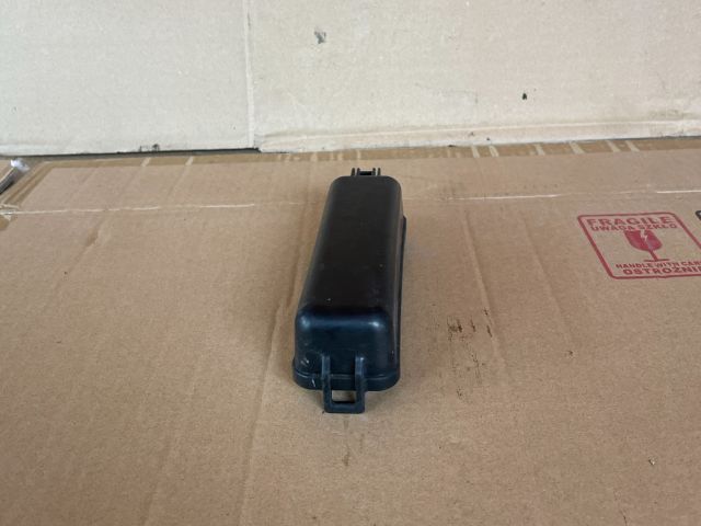 bontott MAZDA CX-7 Biztosítéktábla Fedél