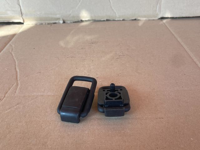 bontott MAZDA CX-7 Csomagrögzítő