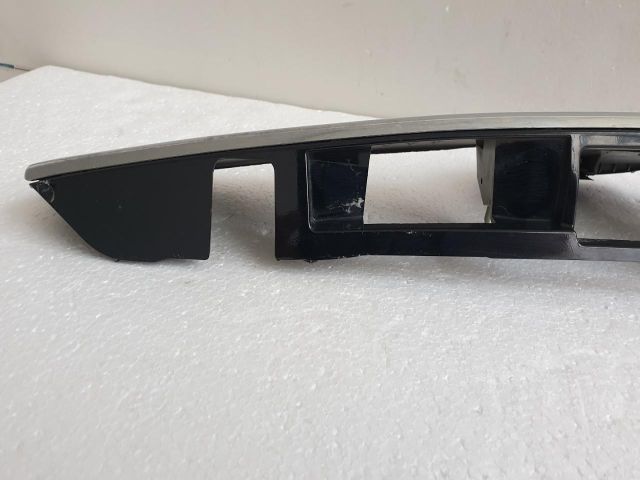 bontott MAZDA CX-7 Csomagtérajtó Kilincs