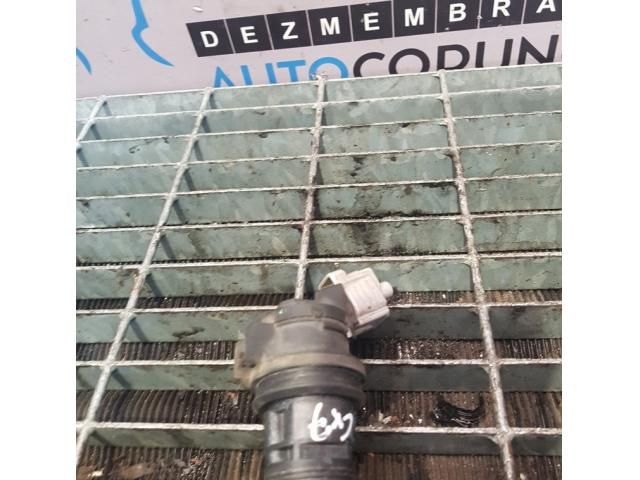 bontott MAZDA CX-7 Első Ablakmosó Szivattyú