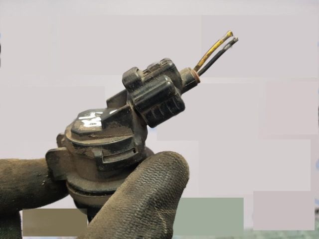 bontott MAZDA CX-7 Első Ablakmosó Szivattyú