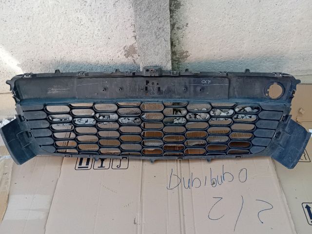 bontott MAZDA CX-7 Első Lökhárító Alsó Középső Díszrács