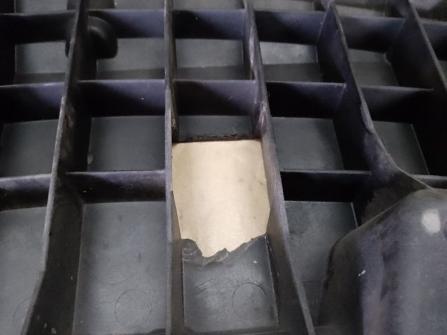 bontott MAZDA CX-7 Első Lökhárító Alsó (Műanyag)