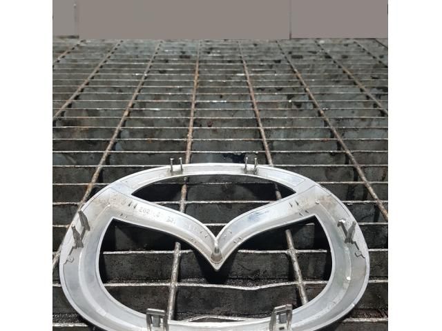 bontott MAZDA CX-7 Első Lökhárító Díszléc