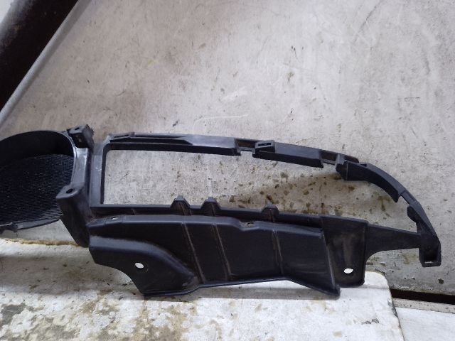 bontott MAZDA CX-7 Első Lökhárító Légterelő