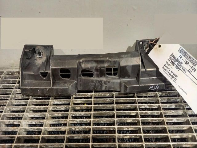 bontott MAZDA CX-7 Első Lökhárító Tartó Felső