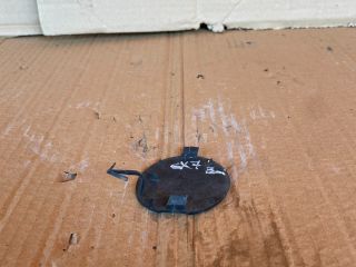 bontott MAZDA CX-7 Első Vonószem Burkolat