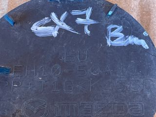 bontott MAZDA CX-7 Első Vonószem Burkolat