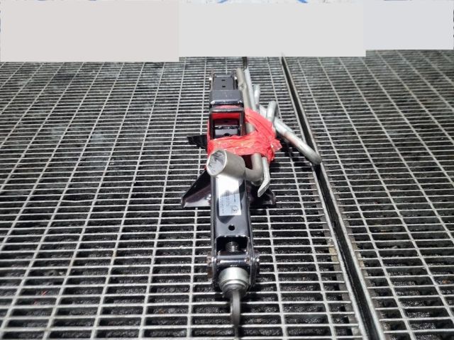 bontott MAZDA CX-7 Emelő