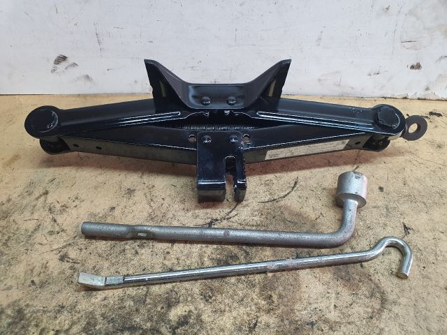 bontott MAZDA CX-7 Emelő