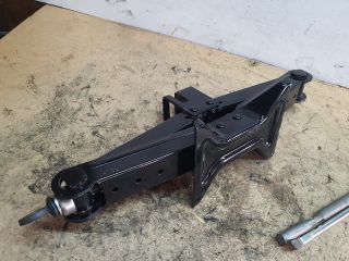 bontott MAZDA CX-7 Emelő