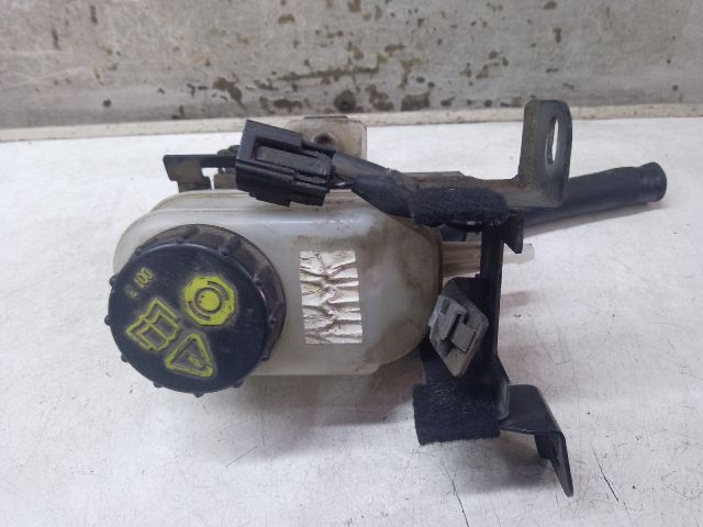 bontott MAZDA CX-7 Fékfolyadék Tartály