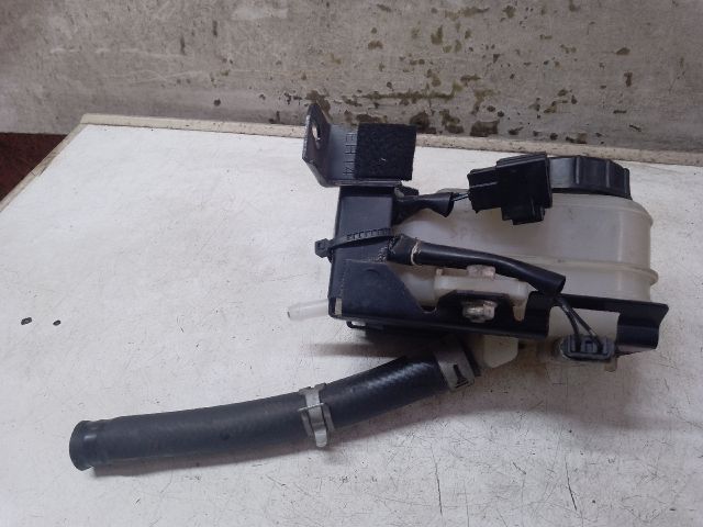 bontott MAZDA CX-7 Fékfolyadék Tartály