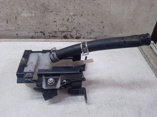 bontott MAZDA CX-7 Fékfolyadék Tartály