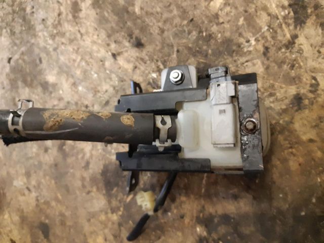 bontott MAZDA CX-7 Fékfolyadék Tartály