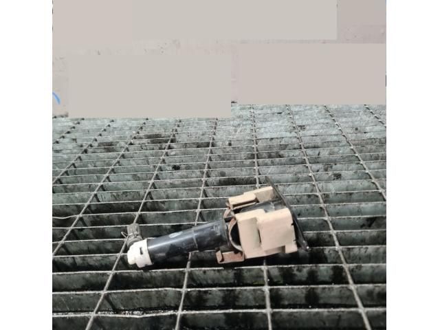 bontott MAZDA CX-7 Fényszórómosó Fúvóka (Pozíciófüggetlen)