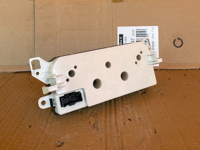 bontott MAZDA CX-7 Fűtéskapcsoló (digit klímás)