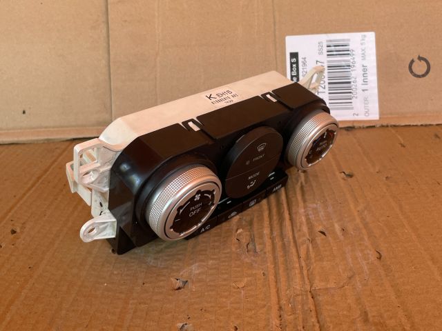 bontott MAZDA CX-7 Fűtéskapcsoló (digit klímás)