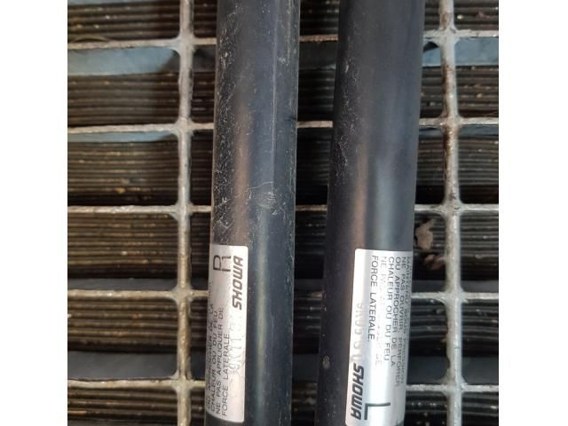 bontott MAZDA CX-7 Gázrugós Kitámasztó Teleszkóp Csomagtérajtó (Pozíciófüggetlen)