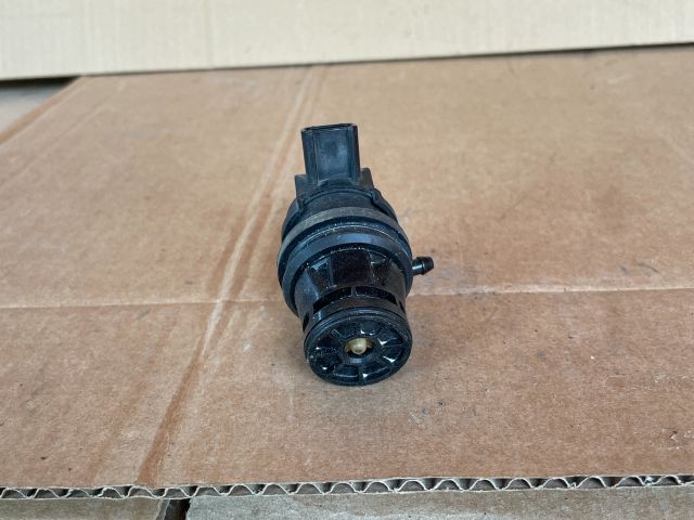 bontott MAZDA CX-7 Hátsó Ablakmosó Szivattyú