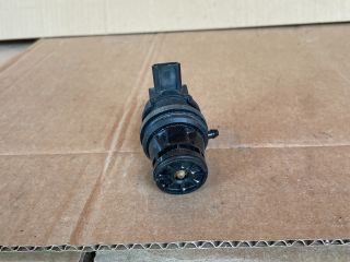 bontott MAZDA CX-7 Hátsó Ablakmosó Szivattyú